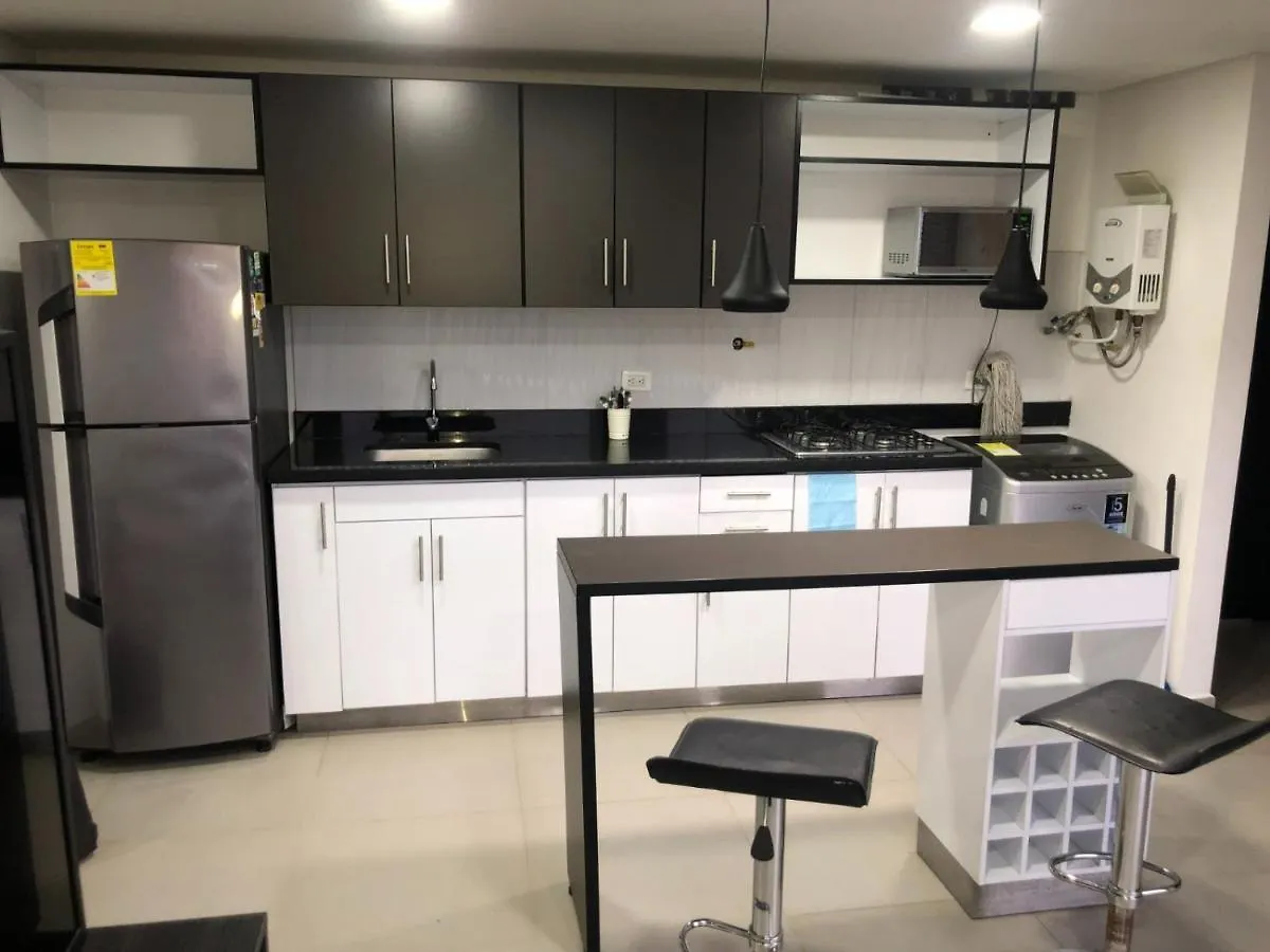 Apartamento Apartasuite Cerca Al Cc El Tesoro Medellín